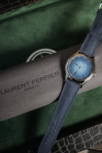 Load image into Gallery viewer, laurent ferrier Classic origin Blue