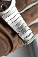 Load image into Gallery viewer, H.Moser &amp; Cie Streamliner Perpetual Moon Concept Meteorite
