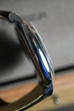 Load image into Gallery viewer, Laurent Ferrier Square Micro-Rotor 41mm