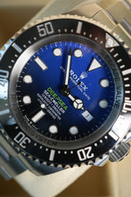 Load image into Gallery viewer, Rolex Sea-Dweller Deepsea