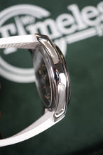 Load image into Gallery viewer, H.Moser &amp; Cie sunny side up