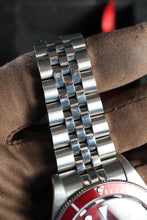 Load image into Gallery viewer, Tudor Burgundy