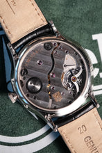 Load image into Gallery viewer, H.Moser &amp; Cie. Cie Venturer Small Seconds