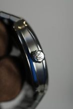 Load image into Gallery viewer, H.Moser &amp; Cie Streamliner Two Hands 34mm Silver Fumé