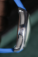 Load image into Gallery viewer, H.Moser &amp; Cie Pioneer Centre Seconds Concept Citrus Green