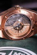 Load image into Gallery viewer, Vacheron Constantin Overseas